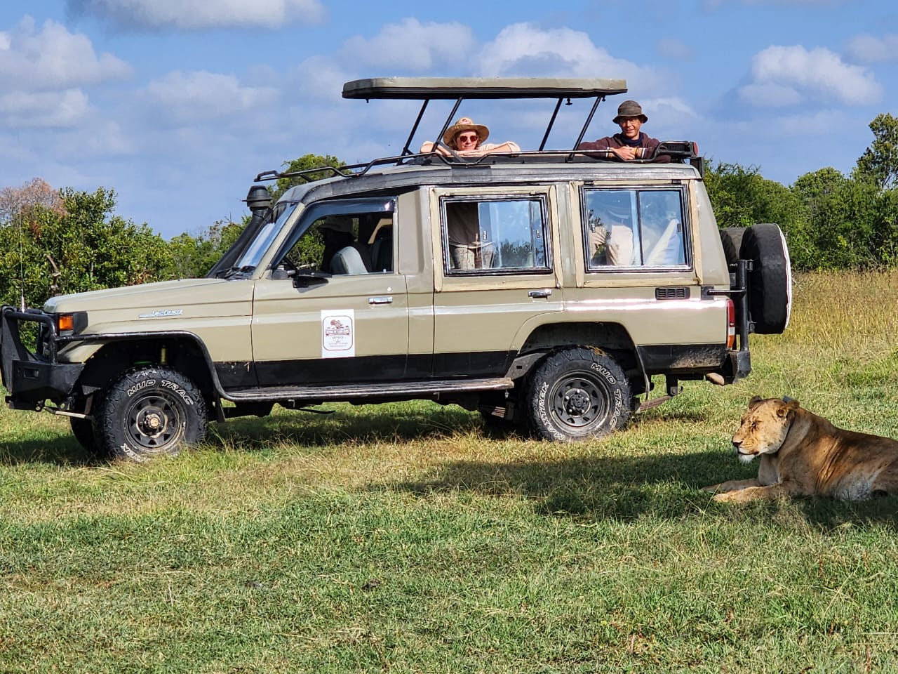Best Maasai Mara and Serengeti Safari Tour for Wildlife Lovers